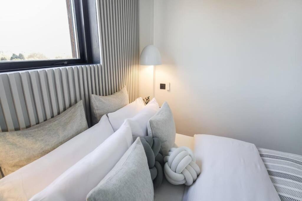 Scandinavian By The Heim Residences Манчестер Экстерьер фото